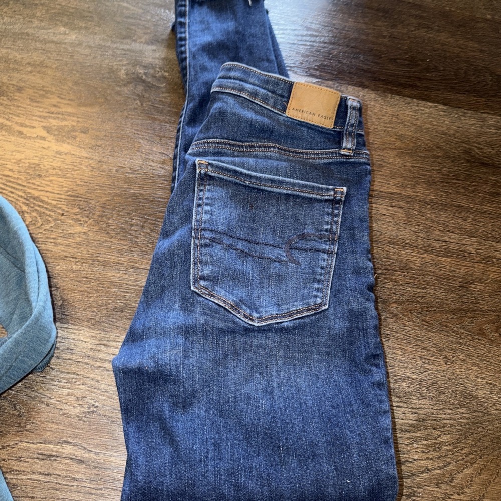 American Eagle Outfitters Super Stretch Hi-Rise Jegging Crop Size 6 Regular